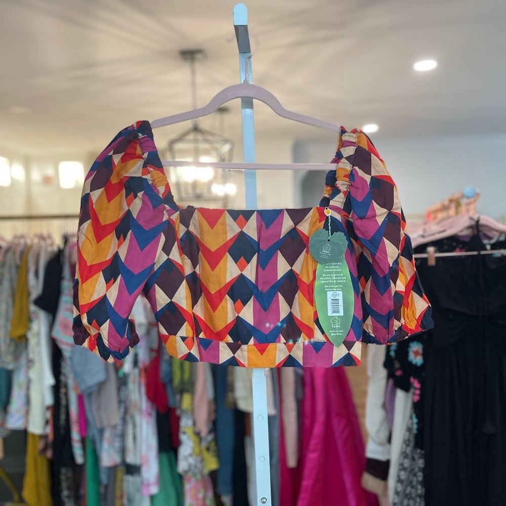 NWT! 🔥FARM Rio Purple Orange Puffed Graphic Crop Top Beach and resort wear!
